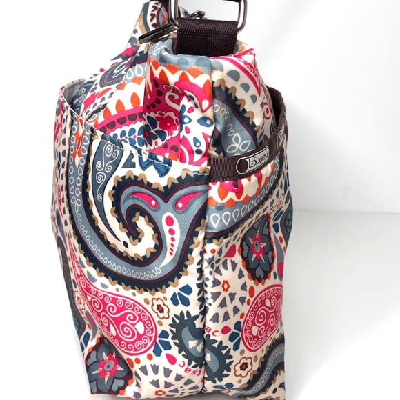 LeSportsac adjustable shoulder purse EUC - Picture 5 of 13